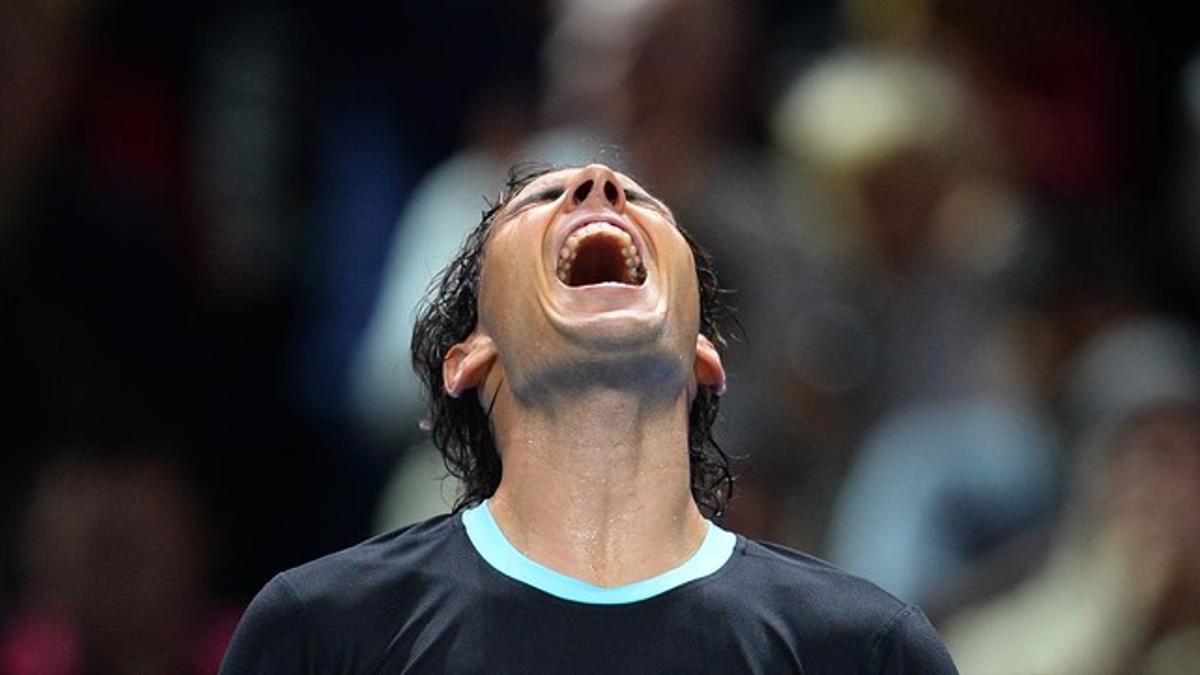 Rafael Nadal celebra la victoria contra David Ferrer en la Copa Masters.