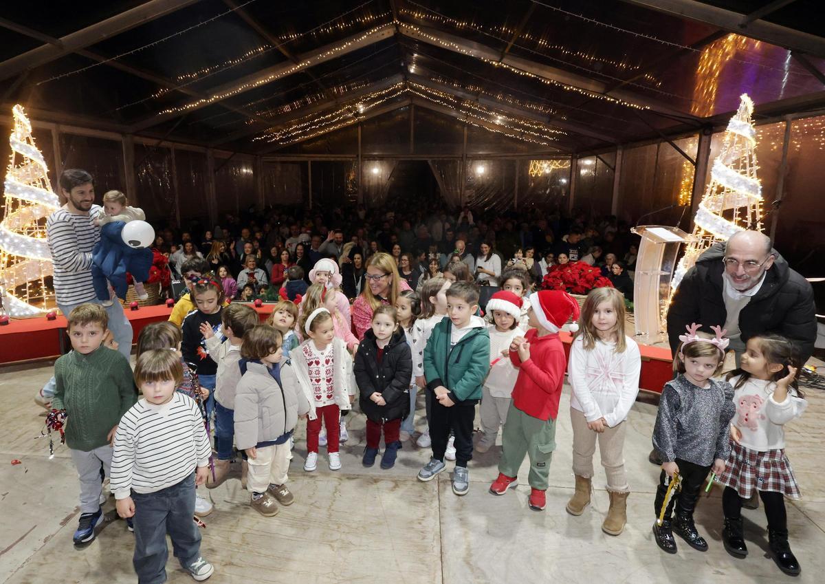 Baiona enciende sus luces de Navidad Baiona enciende sus luces de Navidad