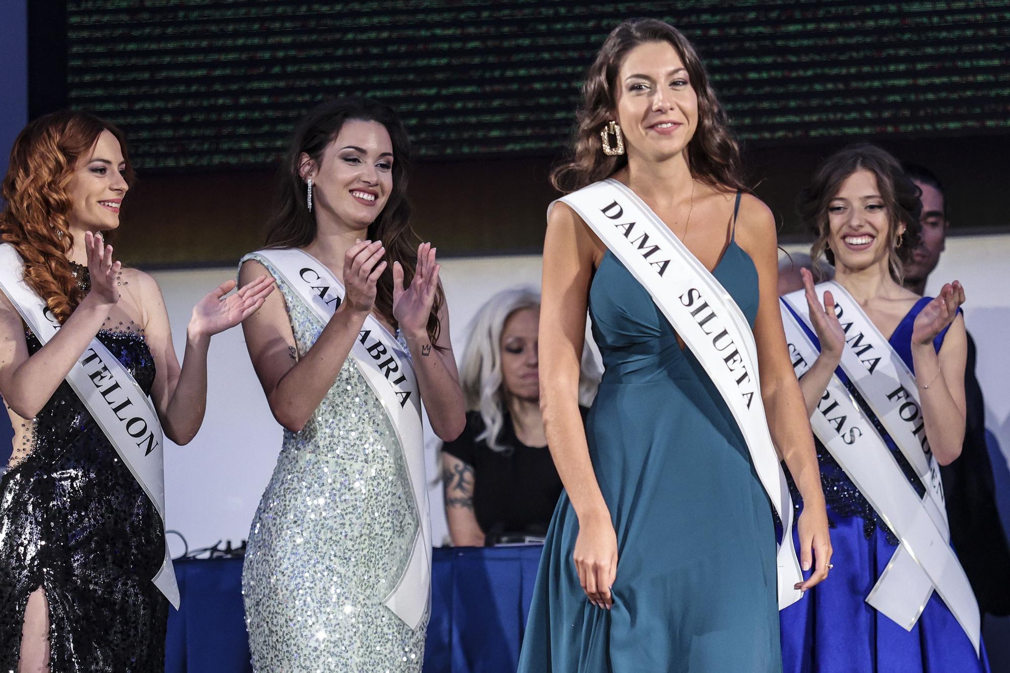 Las imágenes del desfile en Oviedo del certamen de belleza nacional “Dama y Caballero”