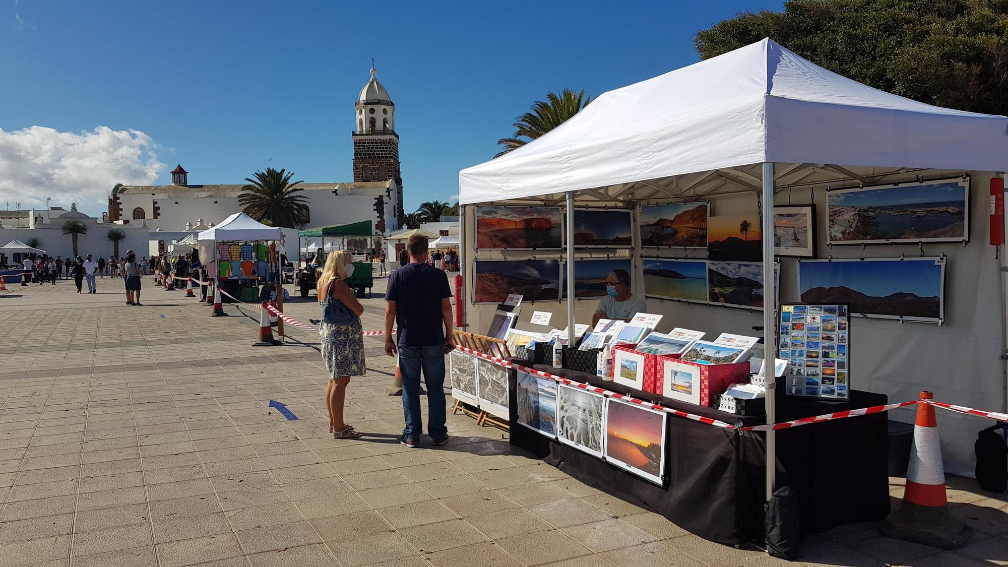 El Mercadillo de Teguise reabre en la Plaza de La Mareta