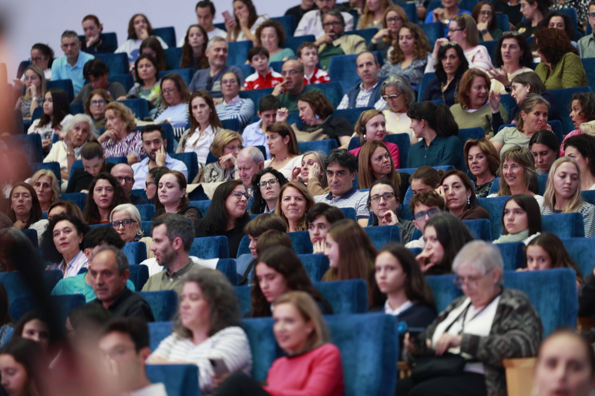 EN IMÁGENES: Encuentro de niños con Serena Williams en el Calatrava de Oviedo