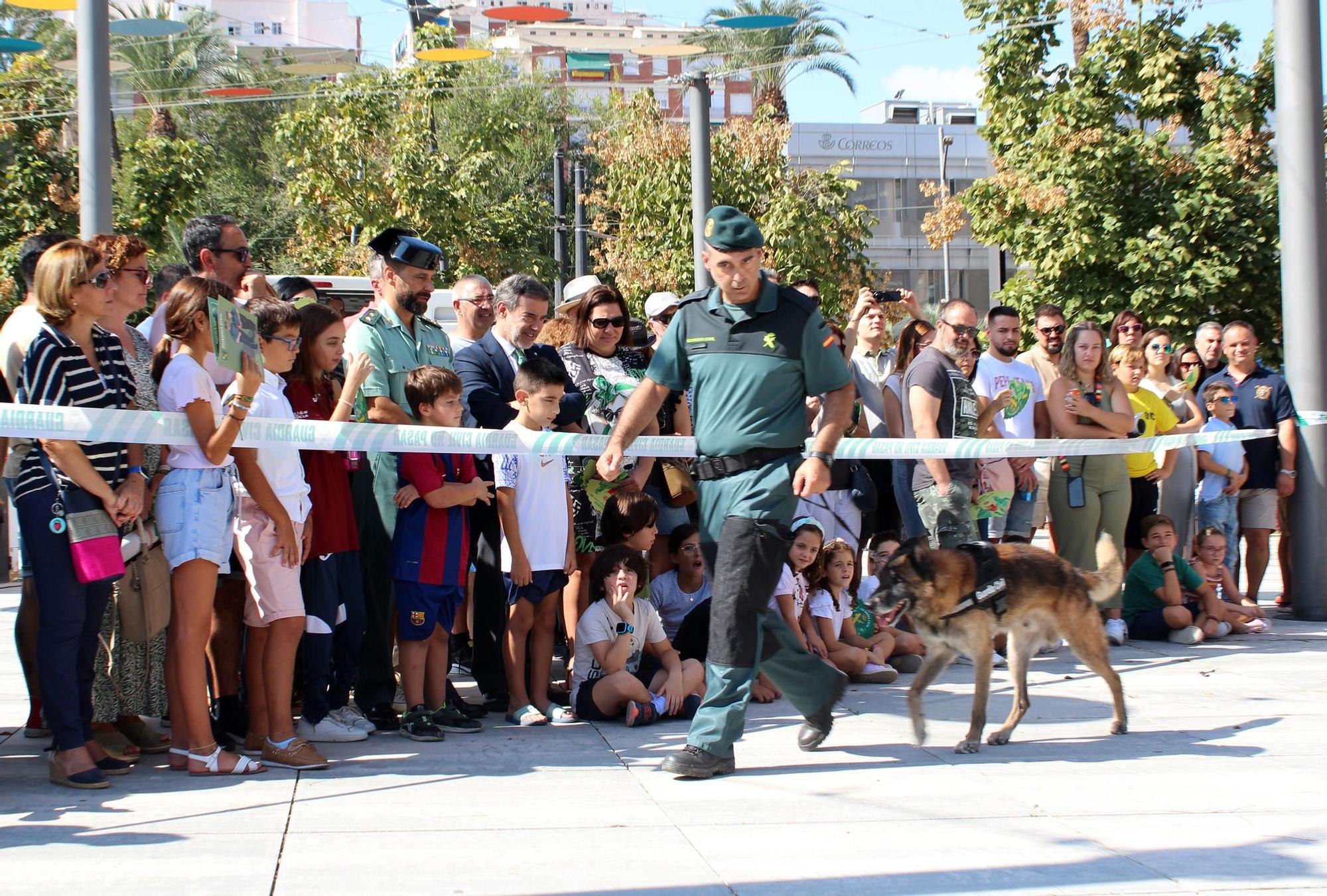 La Guardia Civil expone sus recursos humanos y técnicos por la festividad de su Patrona