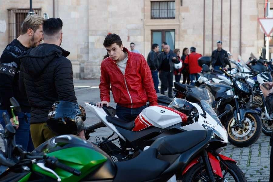 Marcha de motos de la AMZ