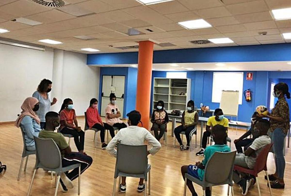 Sesión de integración con alumnos de Secundaria. |
