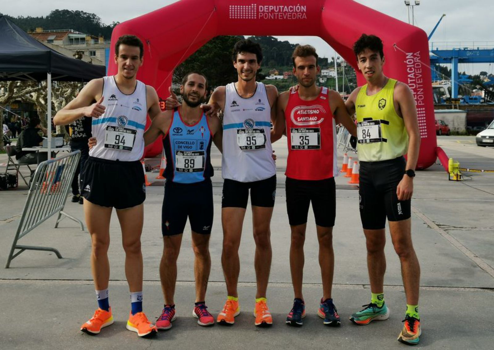 Adrián Lago, Gonzalo Basconcelo, Carlos Porto, Jorge Puig e Ivo Maseda. |   // S. Á.