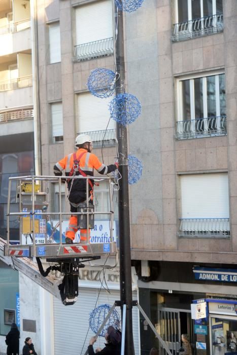 Un gran árbol navideño iluminará Vilagarcía