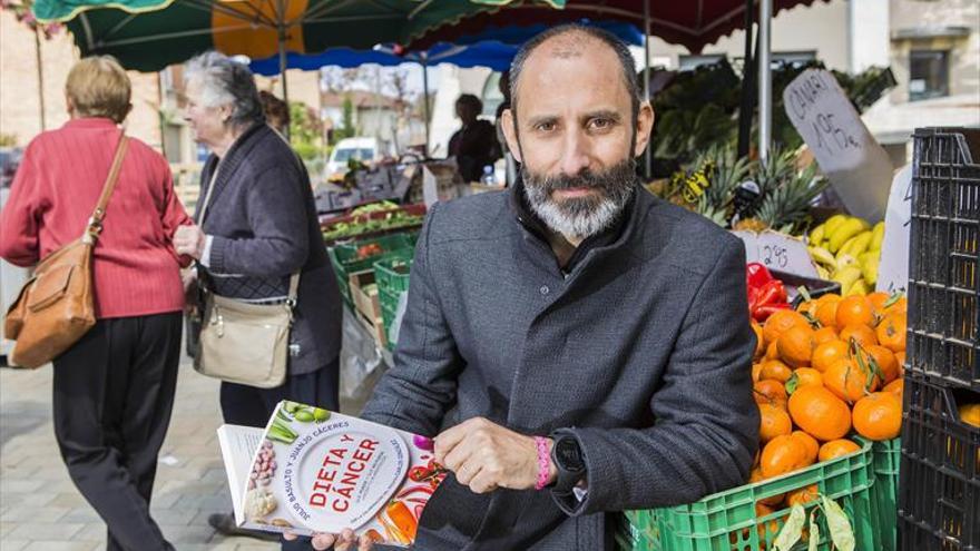 «El brócoli no te va a curar el cáncer. Solo tu oncólogo»