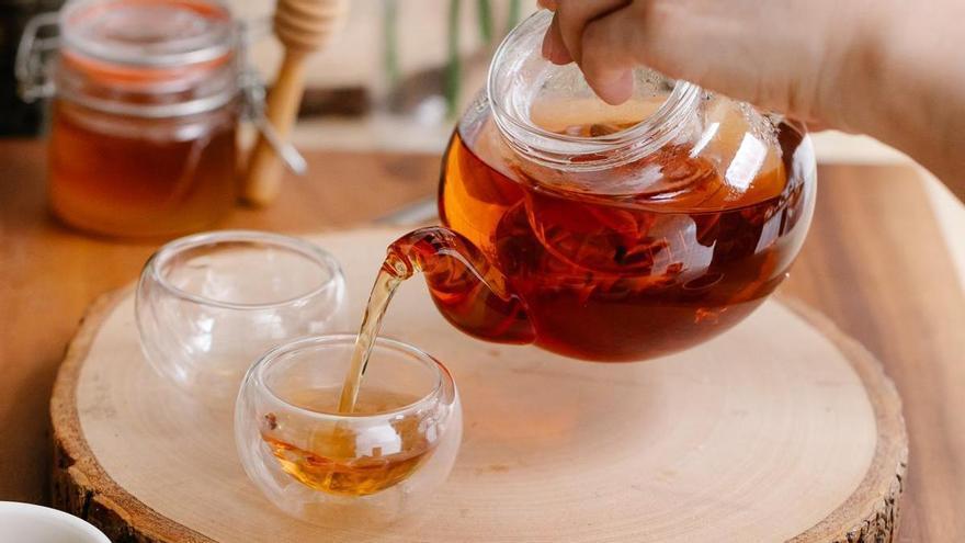 Así debes tomar el té para que realmente haga efecto: reducir barriga y afinar cintura