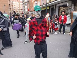 En imágenes: el desfile de Antroxu de Las Vegas