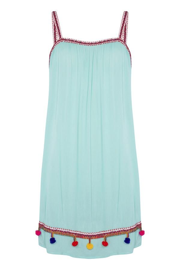 Vestido con pompones, de Primark, 12 euros