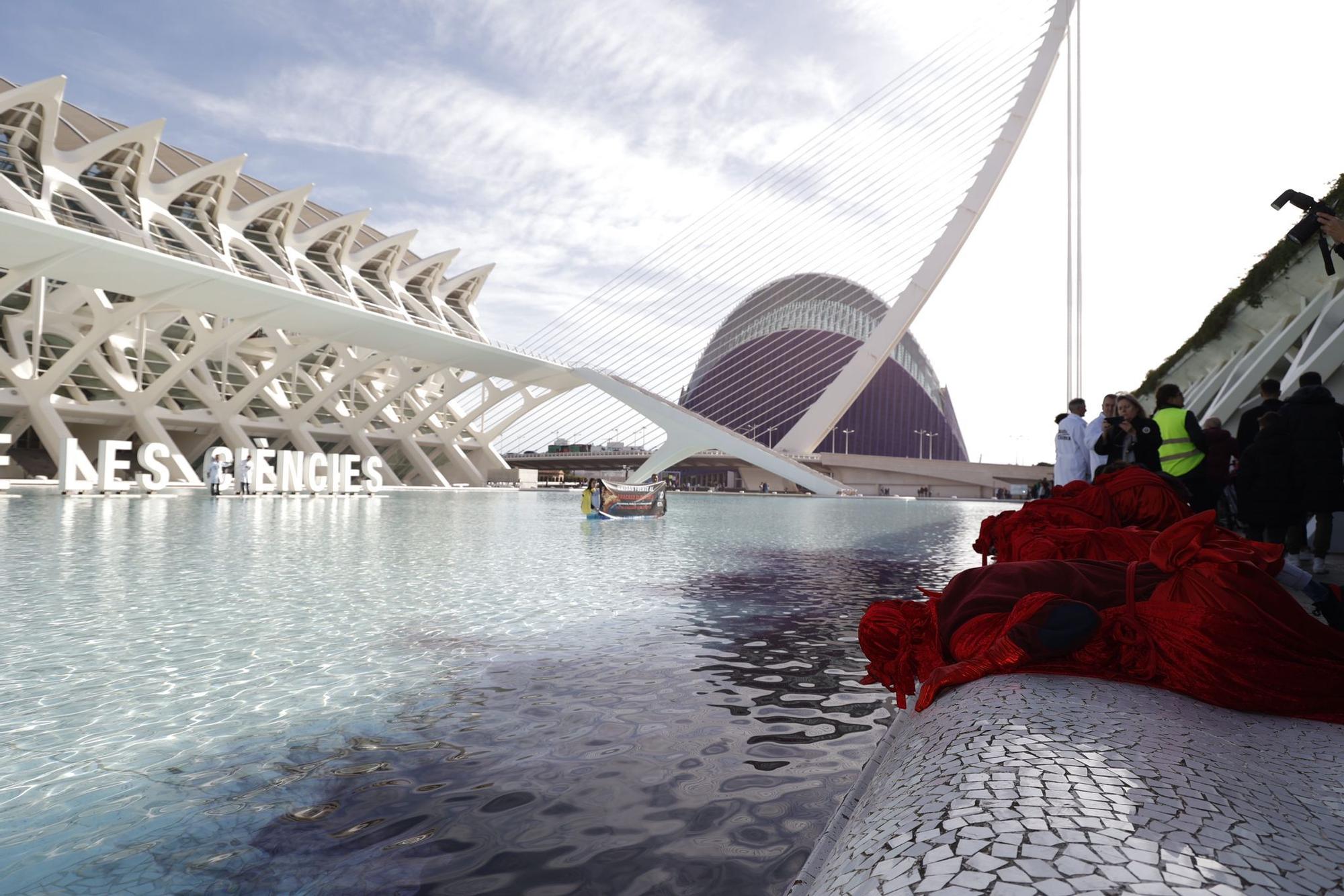 Protesta en favor del cambio climático en la Ciudad de las Artes