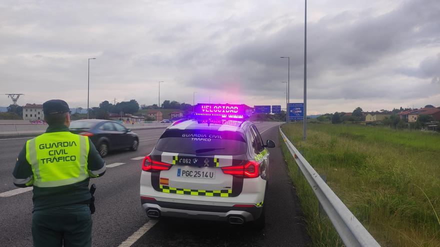 La Guardia Civil pilla a un conductor a 218 kilómetros por hora en la &quot;Y&quot; a la altura de Lugones (en el tramo de cuatro carriles)