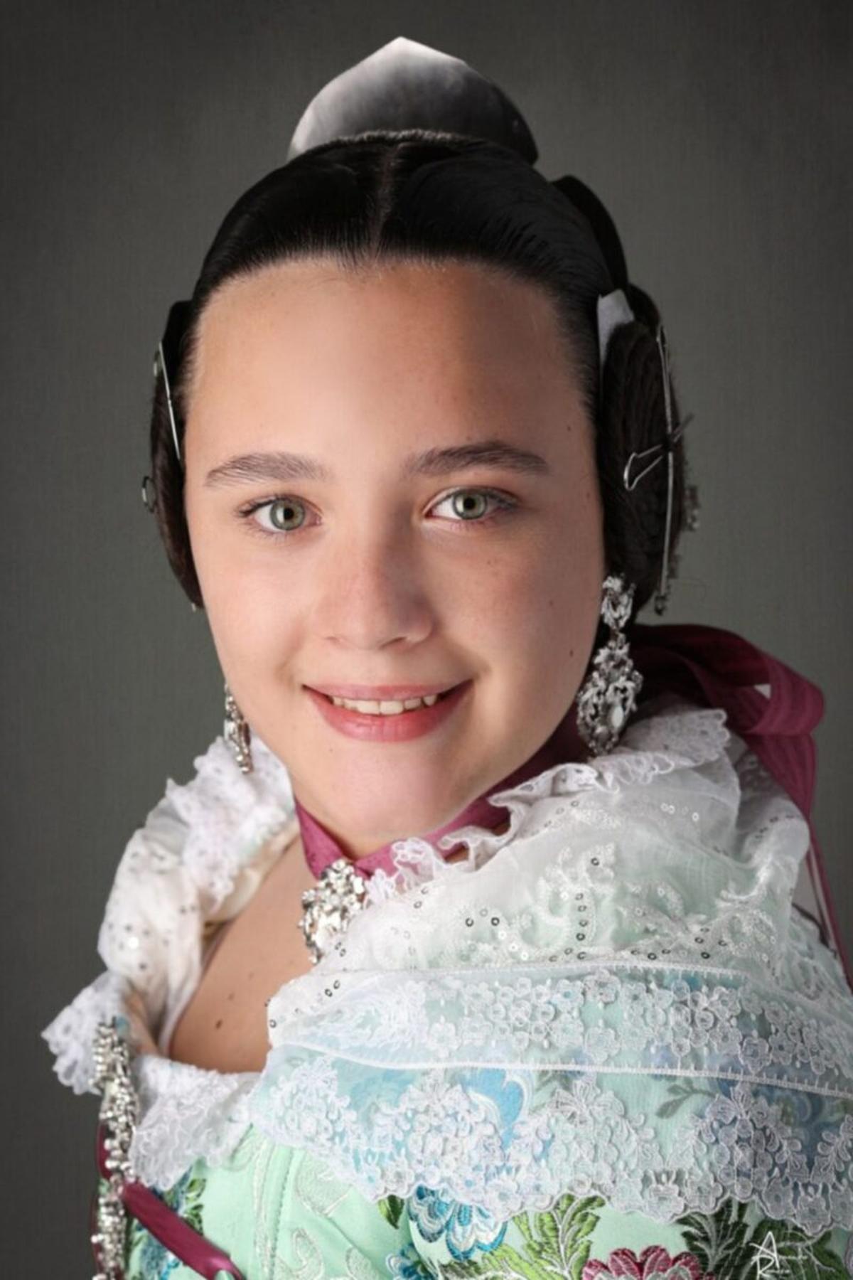 RUSSAFA A - Maria Pineda Romero (Pintor Salvador Abril-Peris y Valero)