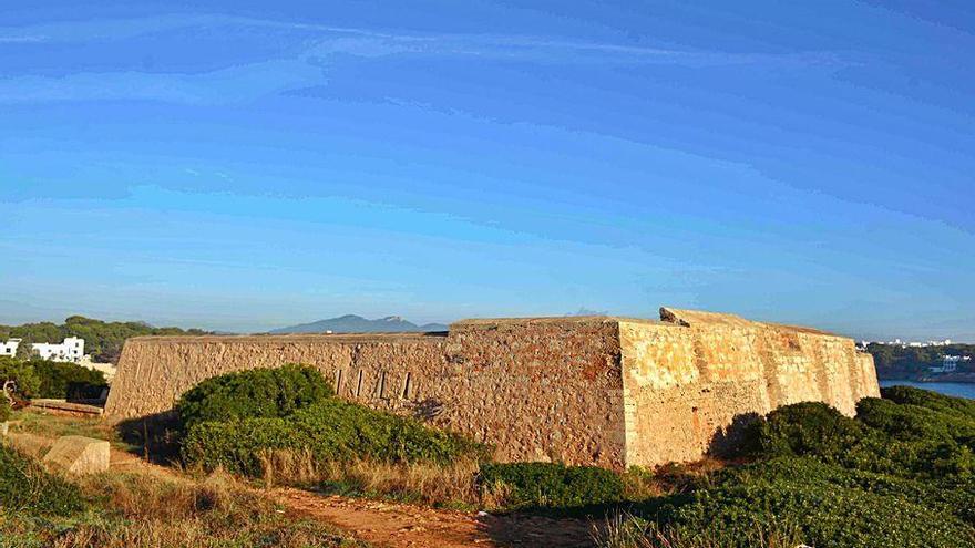 Aspecto exterior de la construcción defensiva construida en 1730.