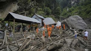Les pluges torrencials deixen més de 230 morts i centenars de desapareguts al Pakistan i l’Índia