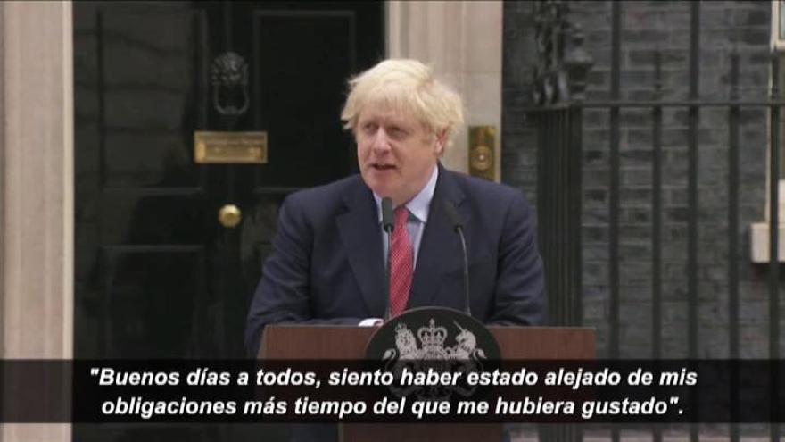 Boris Johnson reaparece tras superar el coronavirus