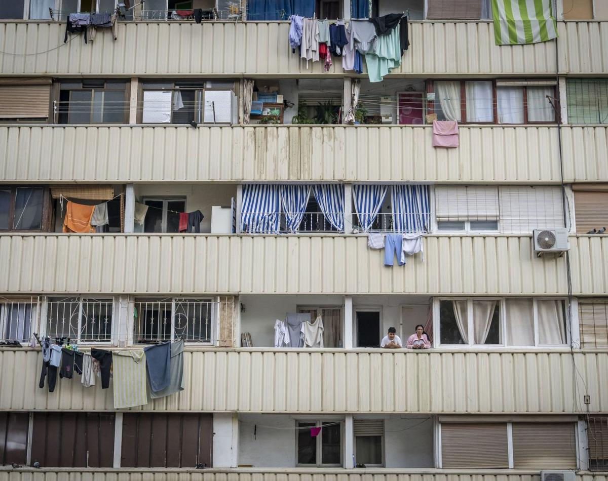 La Generalitat promet invertir més de 100 milions a la Mina