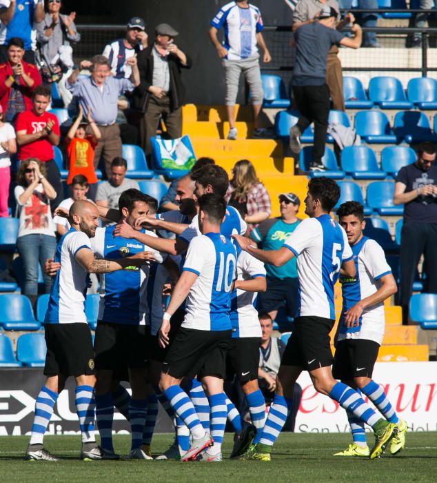 Dos goles de Chechu y una genial asistencia de Javi desatascan a un Hércules que vuelve a la promoción