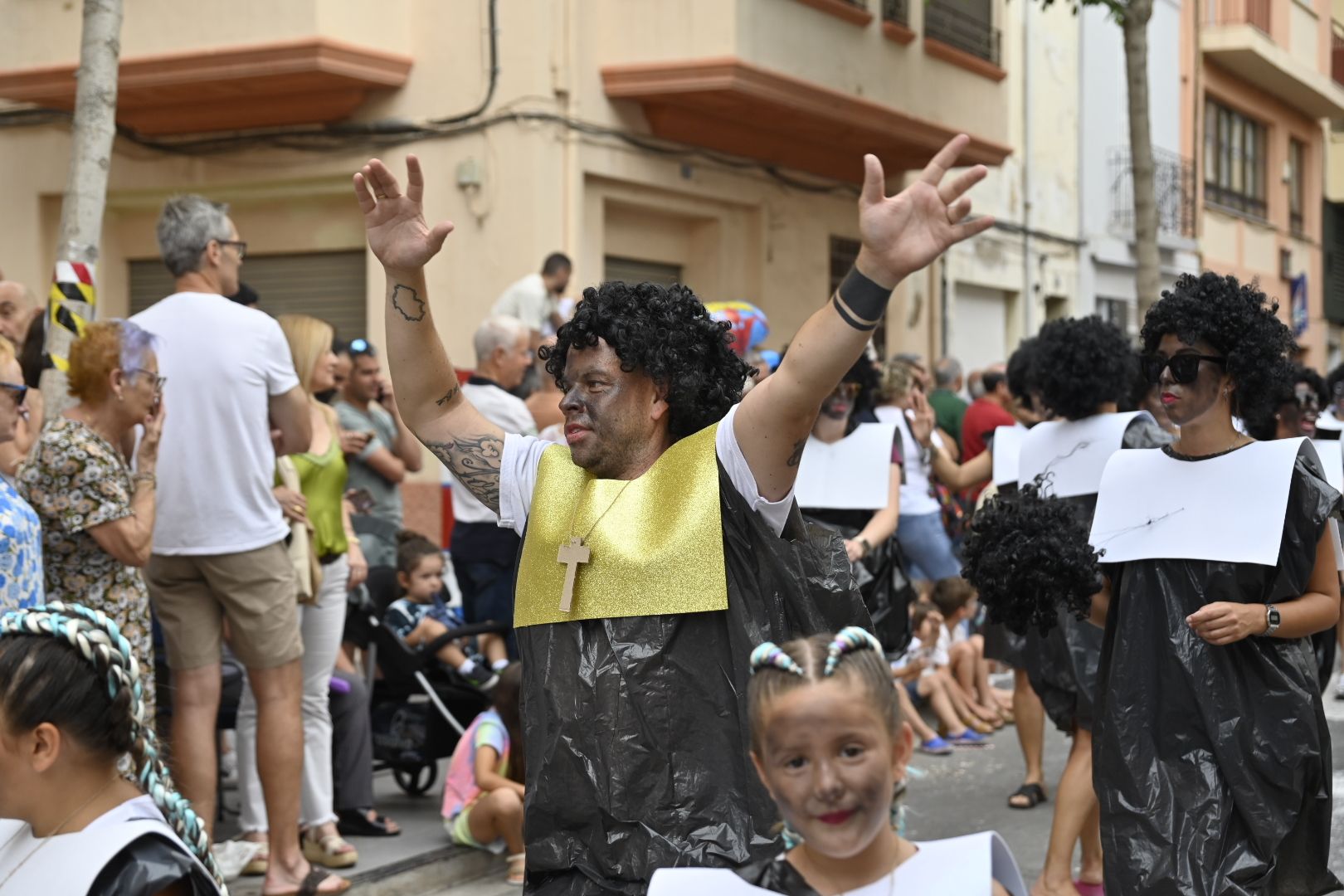 Imaginación y humor al poder en el desfile de las collas del Grau