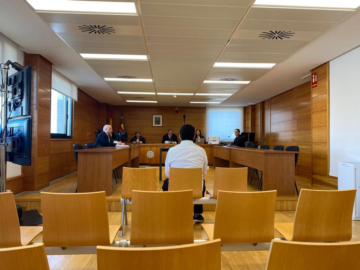 El agresor sexual, en el juicio en el que ha reconocido los hechos este miércoles en la Audiencia Provincial de Castellón.