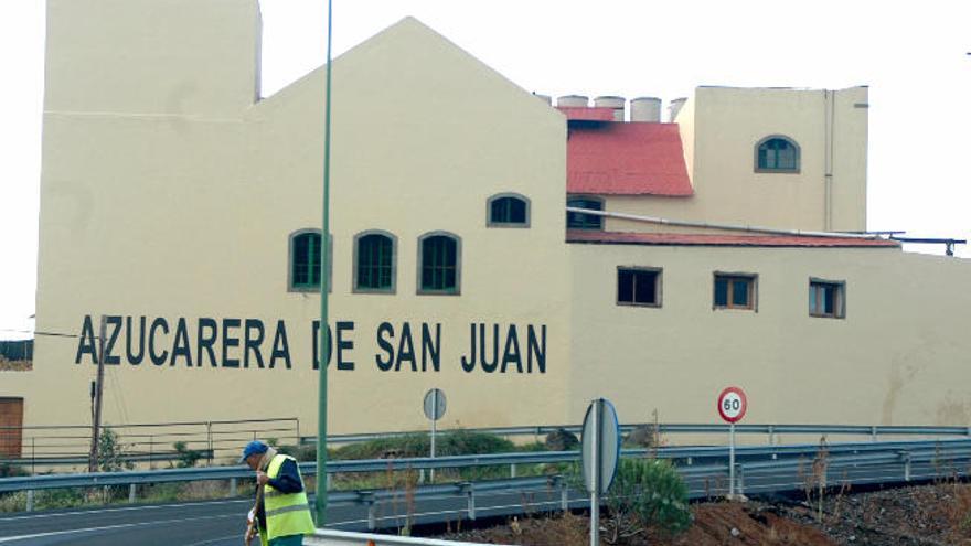 Telde pide incluir la estación de guaguas y la fábrica de ron en el plan turístico