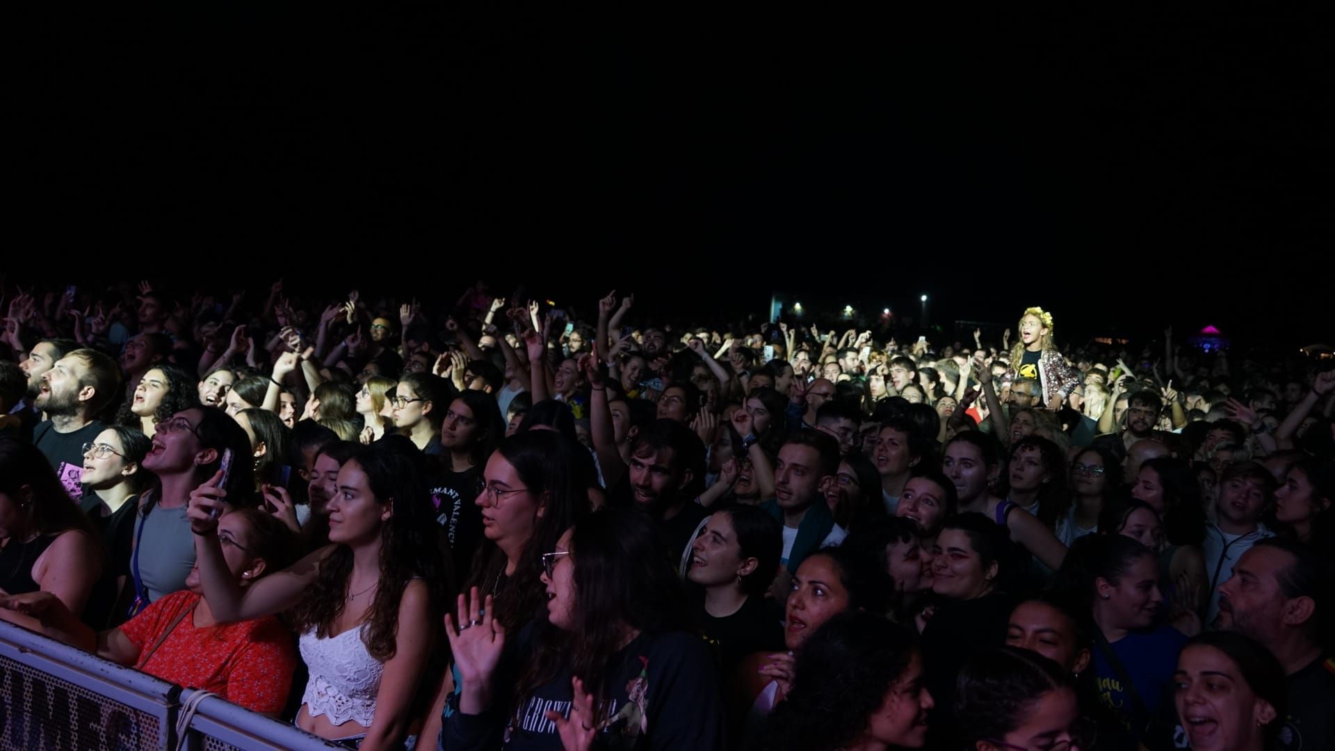 La Fúmiga se deja el alma en el concierto del 9 d'Octubre de Alzira