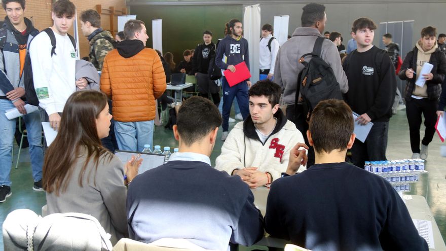 Inserció laboral plena però més d&#039;un 20% d&#039;abandonament: l&#039;institut Xifra de Girona busca fomentar vocacions industrials