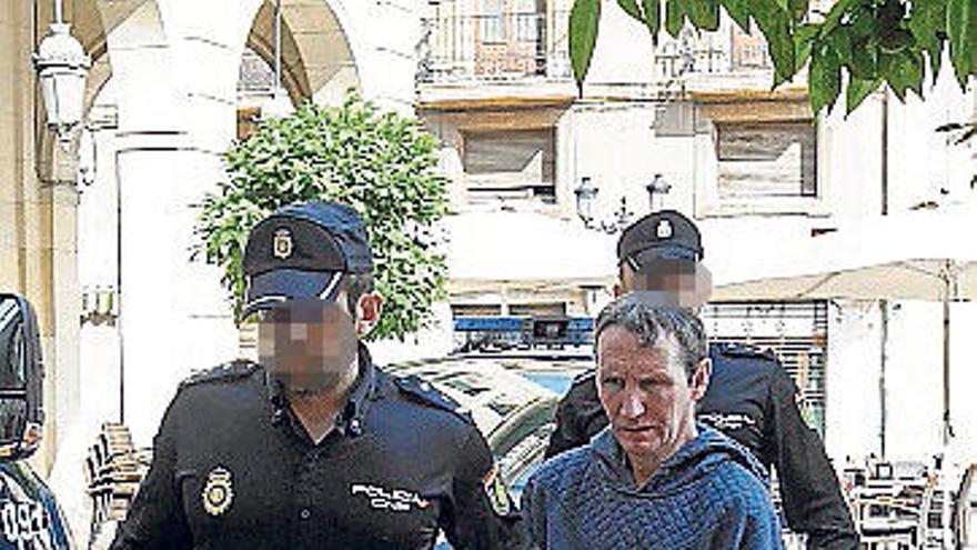 El detenido ayer en la Audiencia.