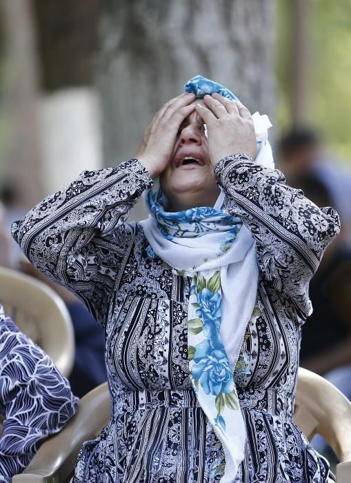 Al menos 50 personas han muerto en el atentado perpetrado durante una boda en la ciudad de Gaziantep, en el sureste de Turquía, según el último balance ofrecido por la oficina del gobernador local.