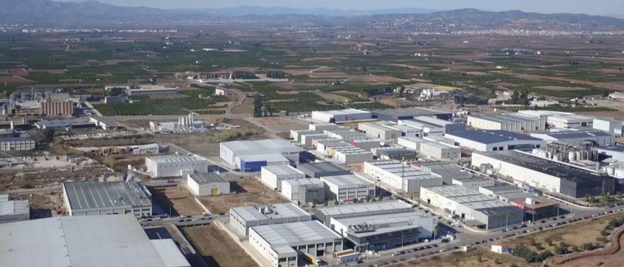 Vista aérea del polígono industrial de Cotes, en Algemesí. | LEVANTE-EMV