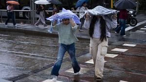 Ambiente de lluvia en Barcelona, 5 de octubre de 2026.