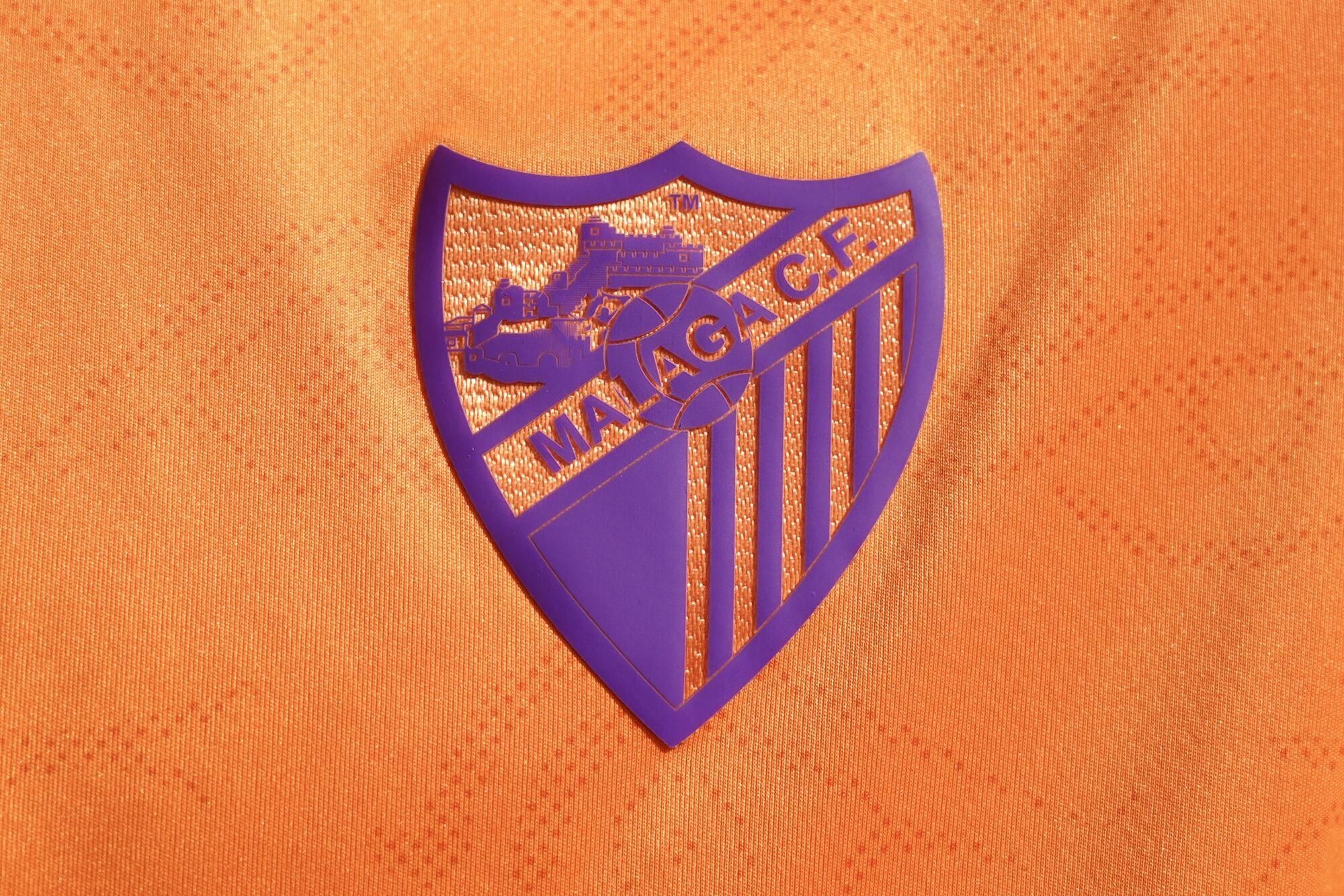 El Málaga CF presenta en el Rincón su tercera equipación