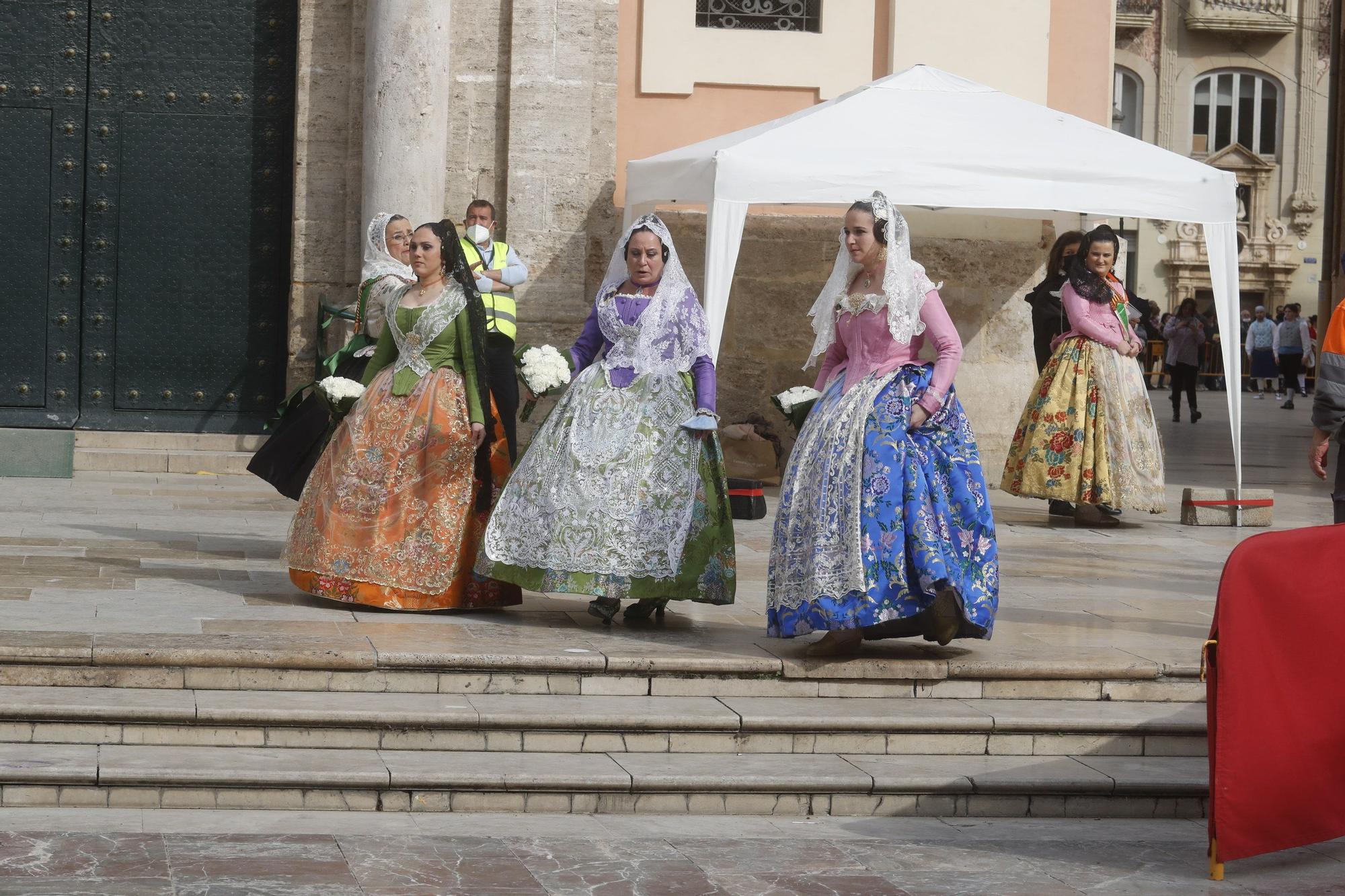 Búscate en el segundo día de ofrenda por la calle de la Paz (entre las 15:30 a las 17:00 horas)