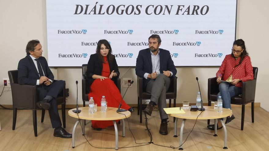 Desde la izquierda: Pedro
Martínez, María Jesús
Lorenzana, Santiago Martín y
Lara Graña.   | // RICARDO GROBAS