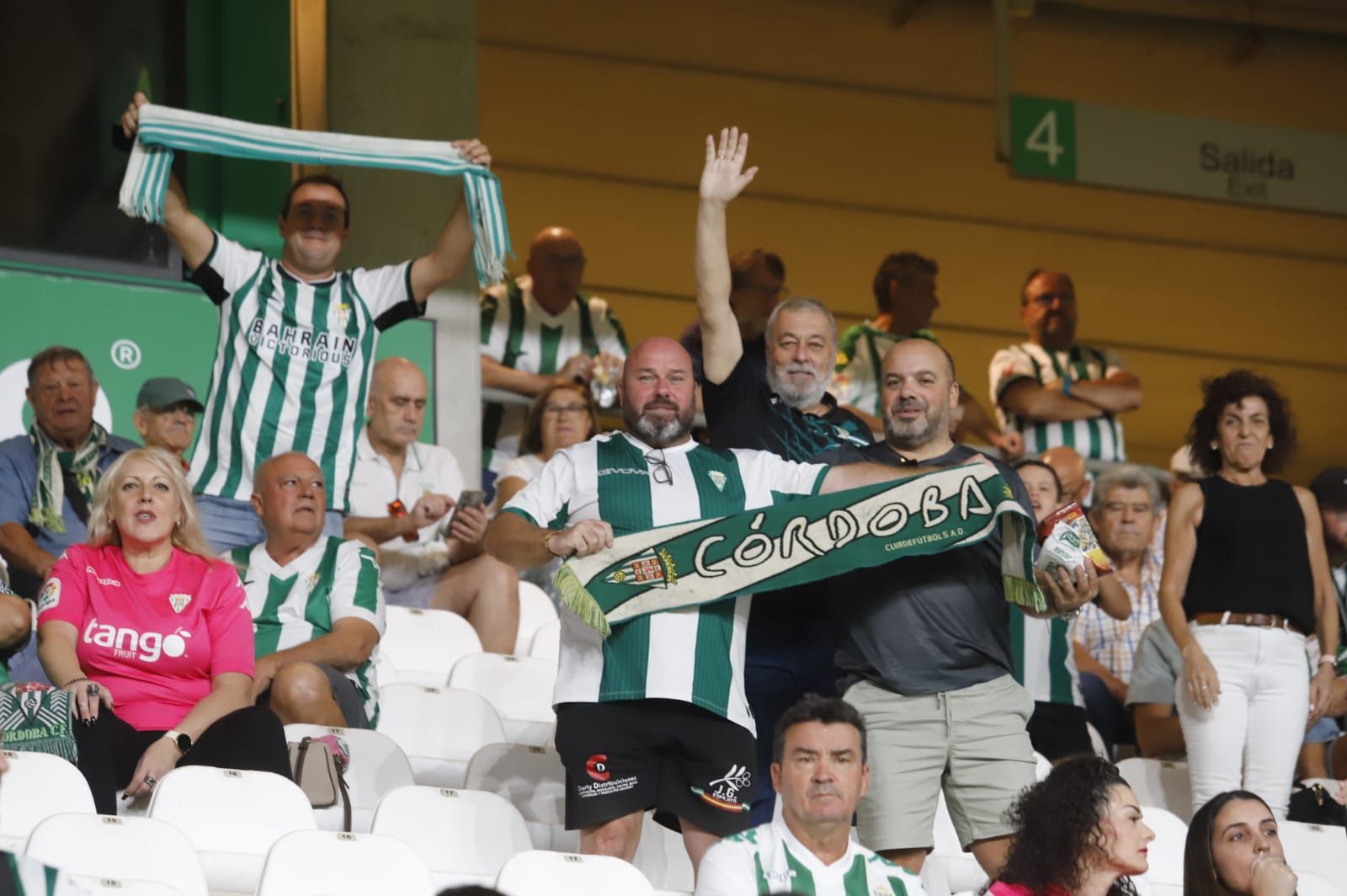Córdoba CF-Racing de Santander | Las imágenes de la afición en El Arcángel
