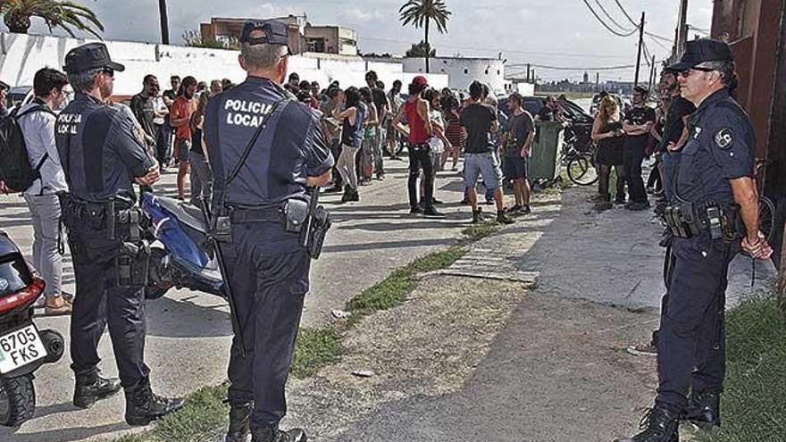 Cort cerró los locales del hipódromo en 2012, ante las protestas de unos músicos que siguen olvidados. Son Pardo volvería a abrir y sigue resistiendo.