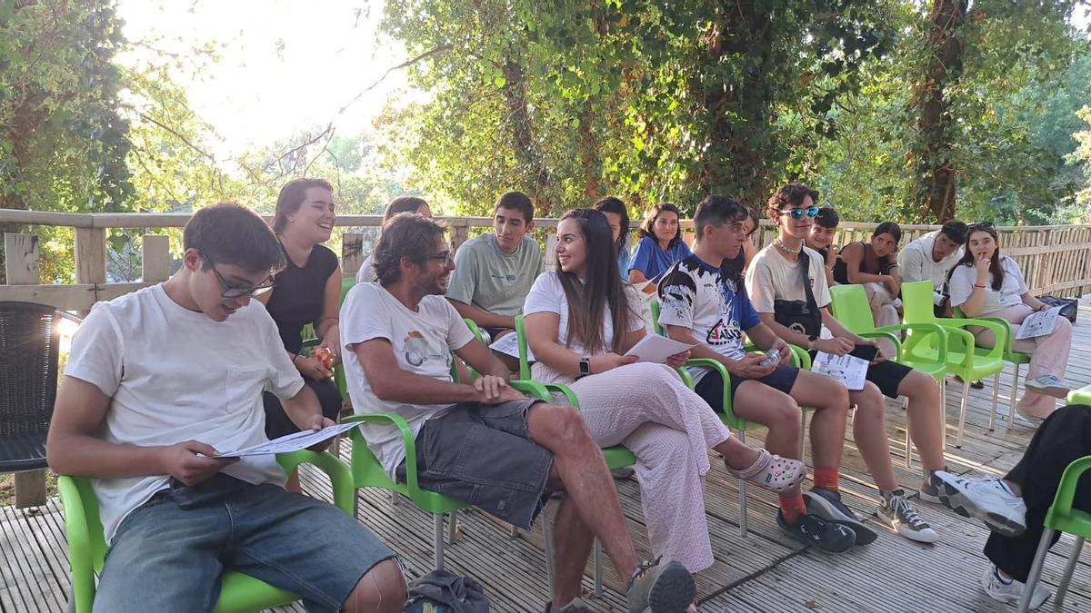 Jóvenes que forman parte de Anedia.