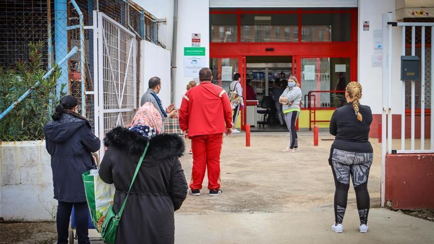 El alcalde de Badajoz anuncia un plan de medidas sociales de casi 1,8 millones