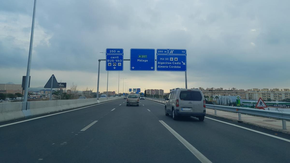 Accesos a Málaga desde la A-357 con el carril BUS-VAO ya abierto.