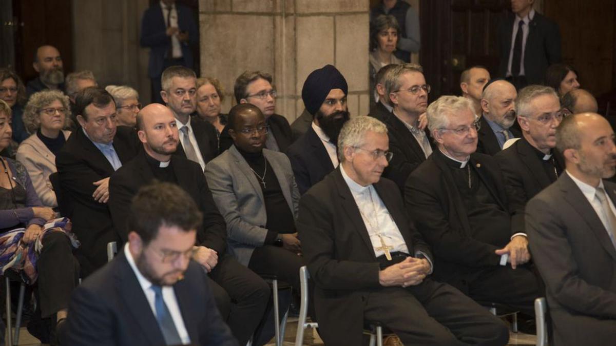 A la celebració hi va haver una nombrosa representació religiosa |     