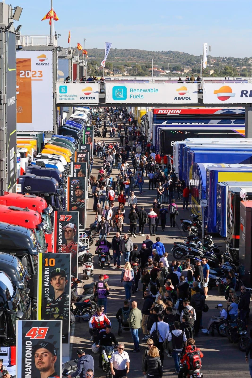 Ambiente en el GP de Cheste