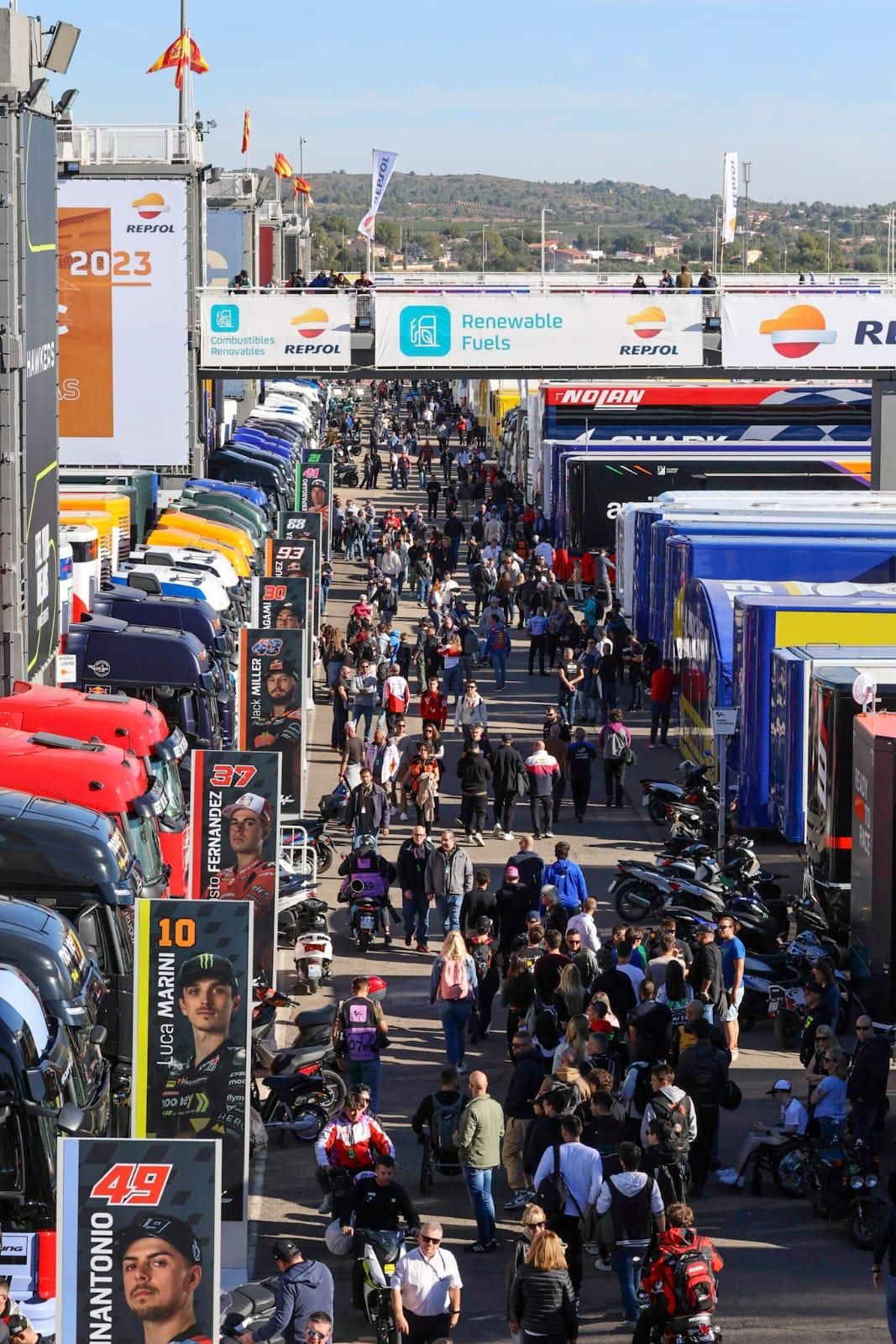 Ambiente en el GP de Cheste