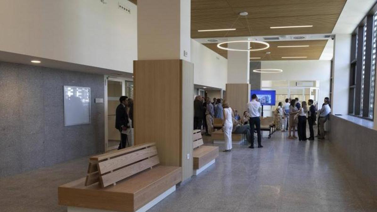 Planta baja del nuevo Palacio de Justicia de Alzira, el día de la inauguración.