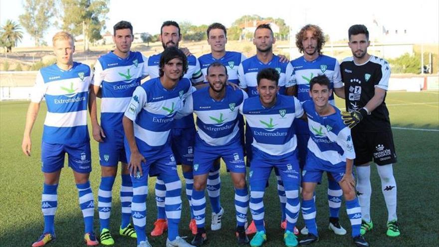 El Villanovense gana 1-4 tras empezar perdiendo en la visita al Campanario