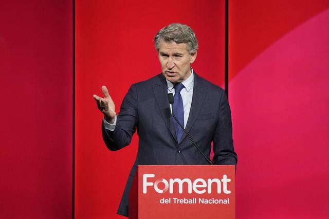 Feijóo pide a los empresarios catalanes que presionen a Junts para una moción de censura: "No me faltan ganas, me faltan votos de los suyos"