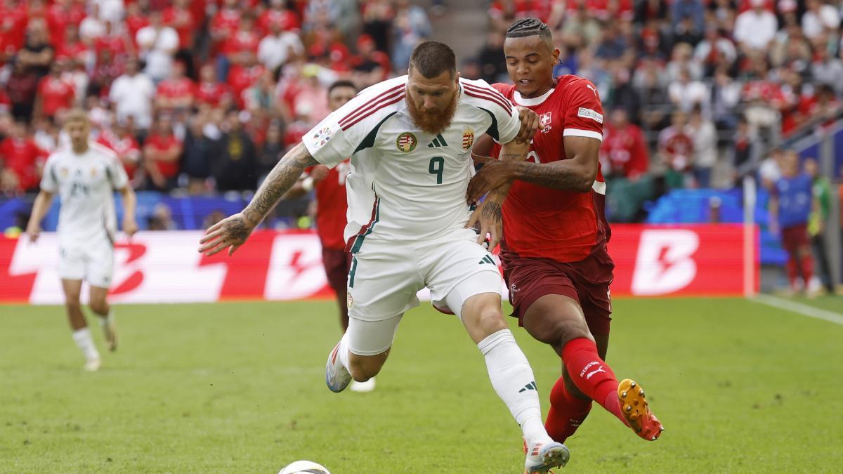 Martin Ádam durante el choque ante Suiza