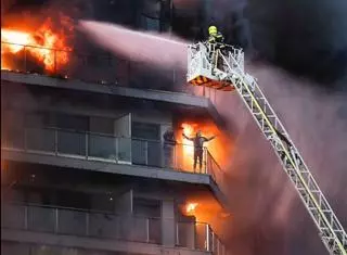 Víctimas del incendio de Campanar recurren el archivo por sesgado e incompleto