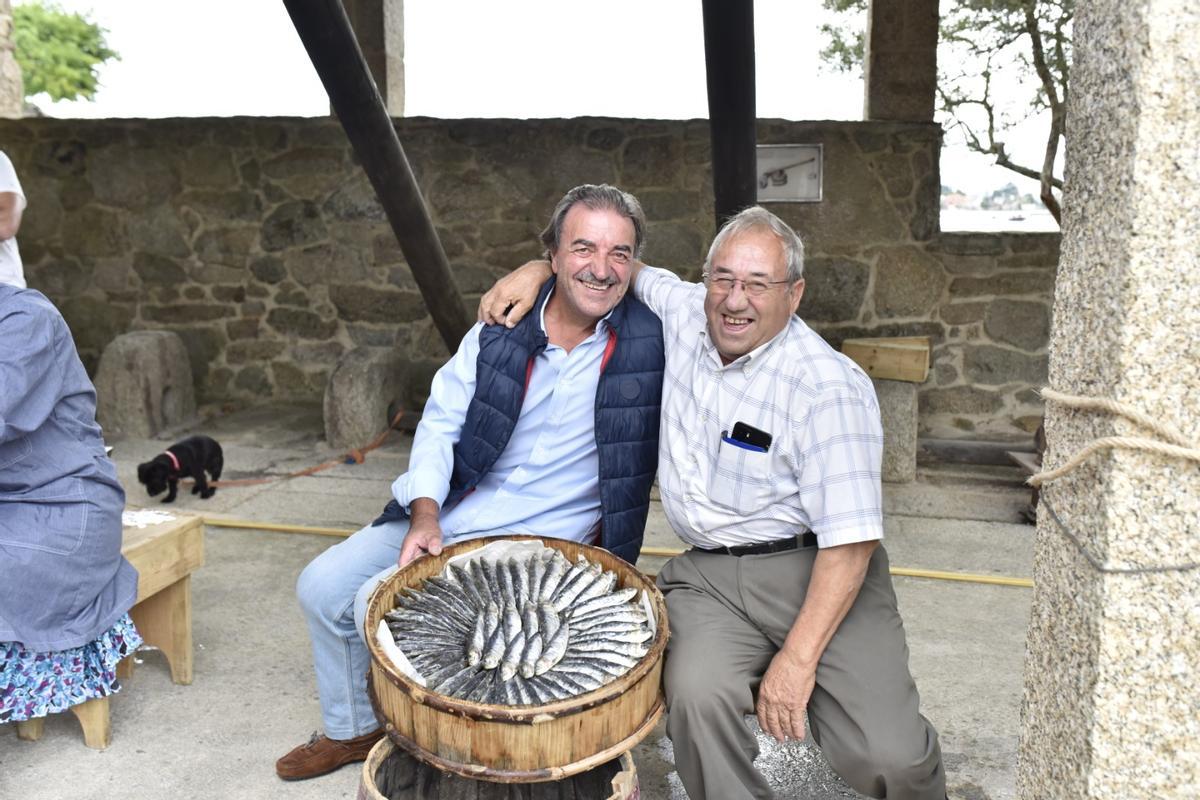 Los grovenses Carlos Álvarez Guillán y Manuel Castro, en la demostración.