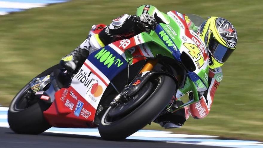 Aleix Espargaró derrota a Márquez y &#039;Dovi&#039; en el debut de Phillip Island