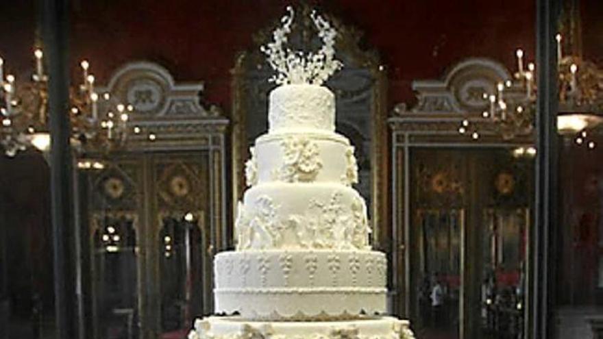 Preparen per a una boda a Màlaga una rèplica del pastís  dels ducs de Cambridge